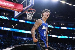 Shams：步行者将与三届扣篮王麦克朗签下一份多年合同！