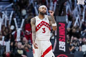 状态火热！英格拉姆半场9中7&三分3中2拿到18分&填满数据栏