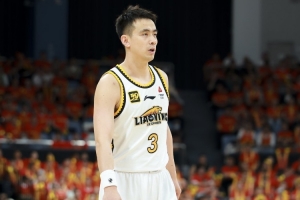 媒体人：辽宁全运男篮成年组将于明天启程前往东莞