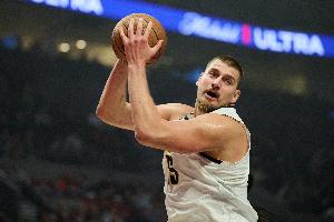 全场16助！阿德尔曼谈约基奇：他对空间的把握是我前所未见的